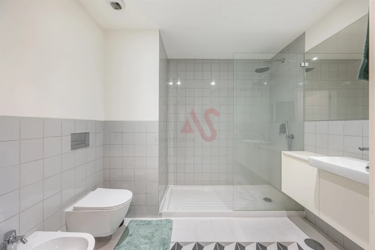 Apartamento T0 para Venda em Candoso Santiago e Mascotelos Foto 11