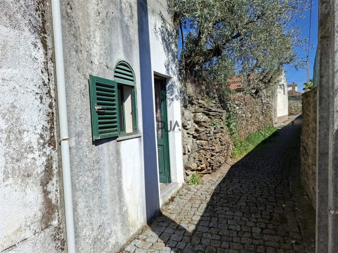 Moradia T3 para Venda em Sebadelhe Foto 3