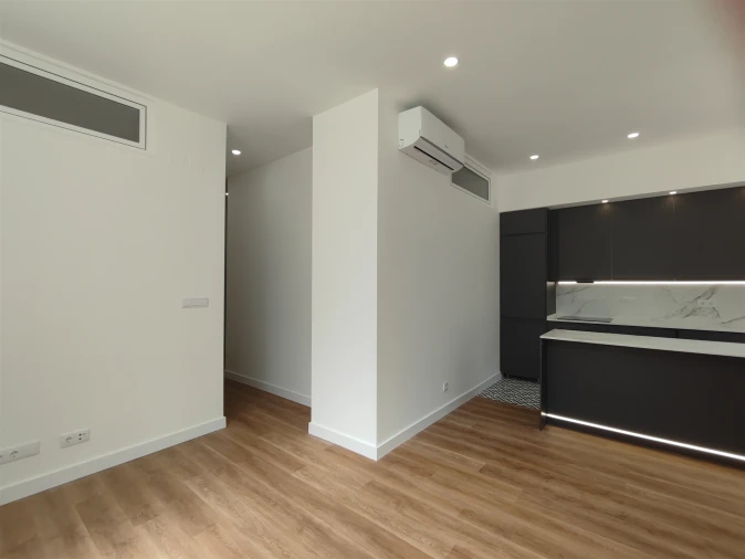 Apartamento T3 para Venda em Odivelas Foto 2