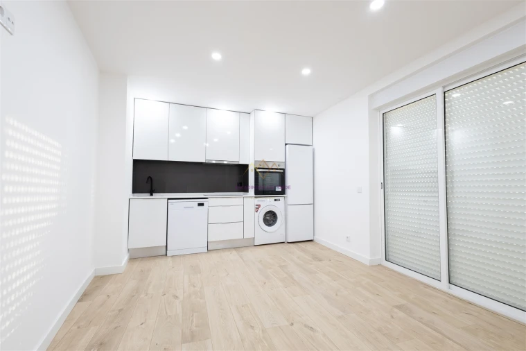 Apartamento T3 para Venda em Alverca do Ribatejo e Sobralinho Foto 4