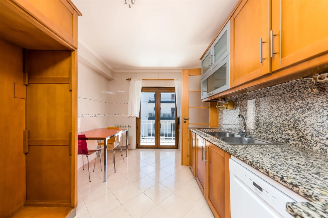 Apartamento T2 para Venda em Lourinhã e Atalaia Foto 8
