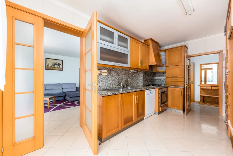 Apartamento T2 para Venda em Lourinhã e Atalaia Foto 9