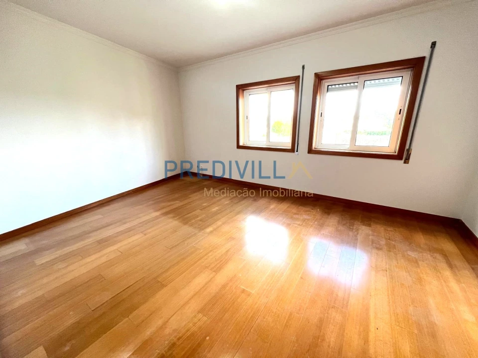 Moradia T3 para Venda em Arvore Foto 10