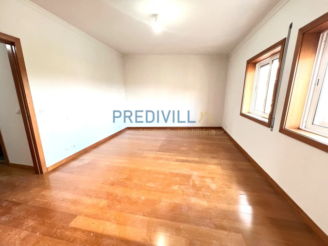 Moradia T3 para Venda em Arvore Foto 12