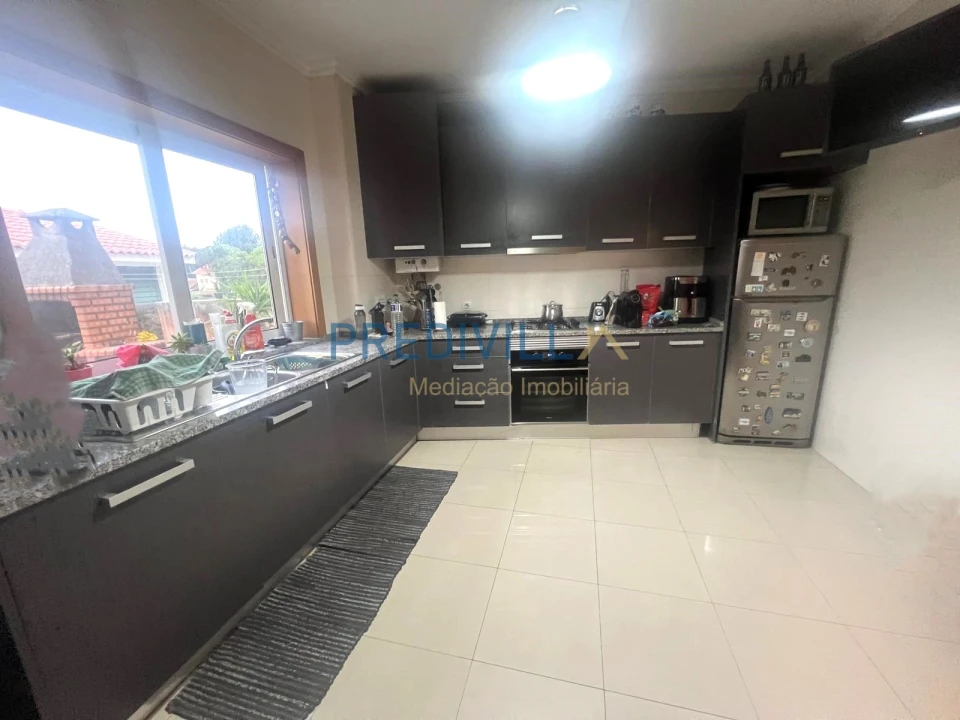 Moradia T3 para Venda em Arvore Foto 3