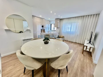 Apartamento T1 para Venda em Póvoa de Varzim, Beiriz e Argivai