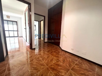 Apartamento T1 para Venda em Moreira