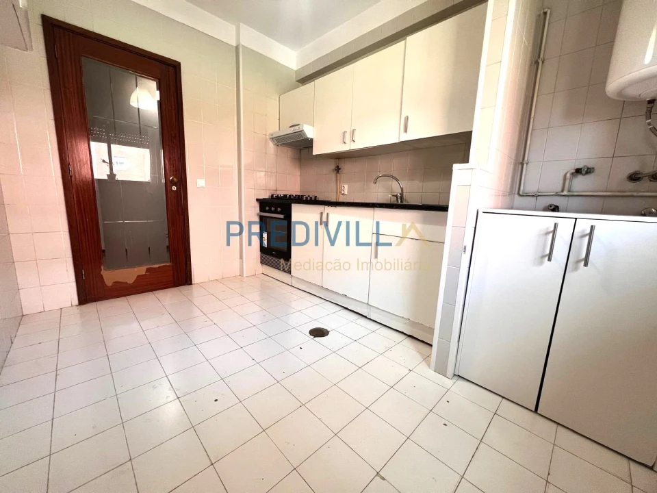 Apartamento T1 para Venda em Moreira Foto 12