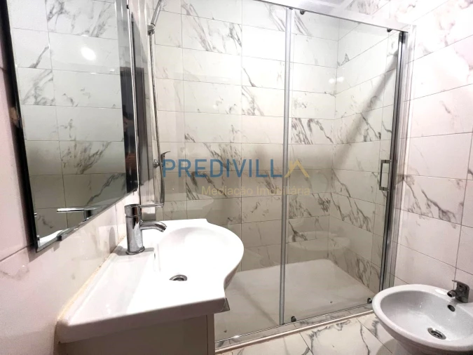 Apartamento T1 para Venda em Moreira Foto 5