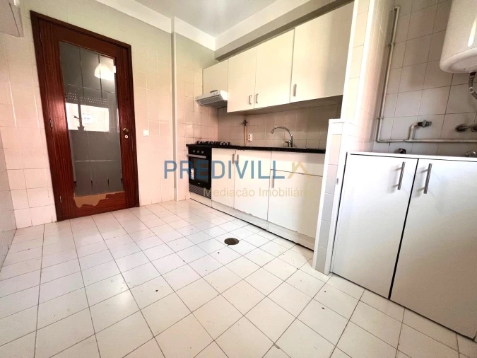 Apartamento T1 para Venda em Moreira Foto 12