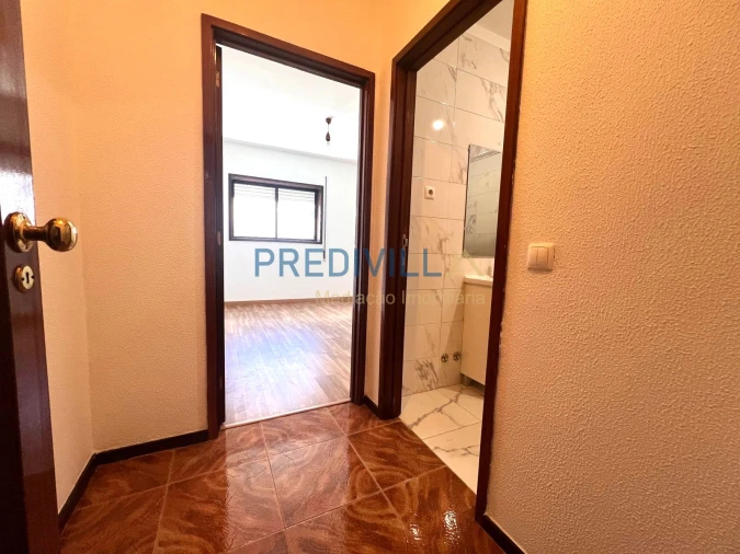 Apartamento T1 para Venda em Moreira Foto 9
