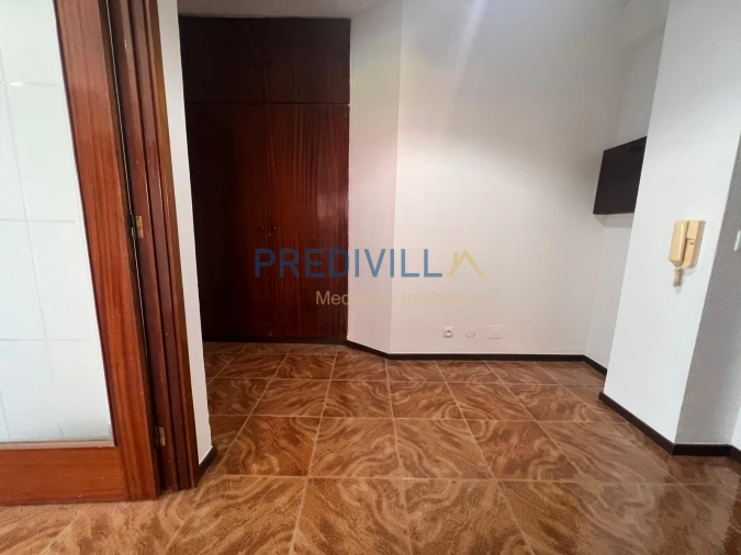 Apartamento T1 para Venda em Moreira Foto 14