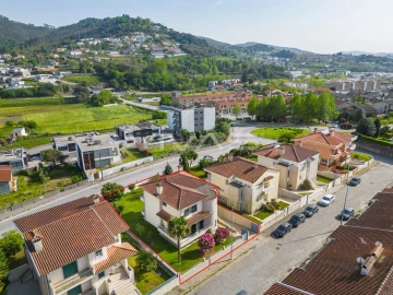 Moradia T3 para Venda em Gualtar