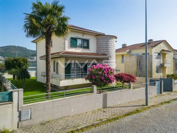 Moradia T3 para Venda em Gualtar