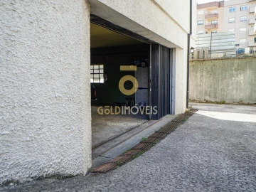 Apartamento T3 para Venda em O. Azeméis, Riba-Ul, Ul, Macinhata Seixa, Madail
