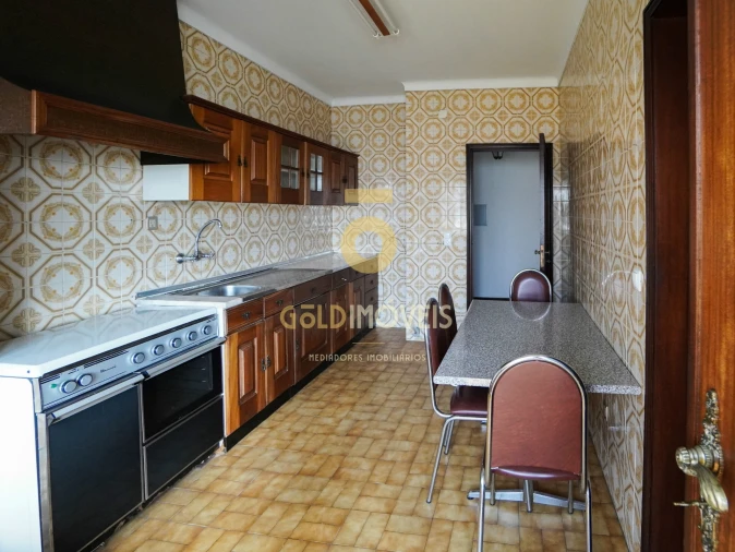 Apartamento T3 para Venda em O. Azeméis, Riba-Ul, Ul, Macinhata Seixa, Madail Foto 3