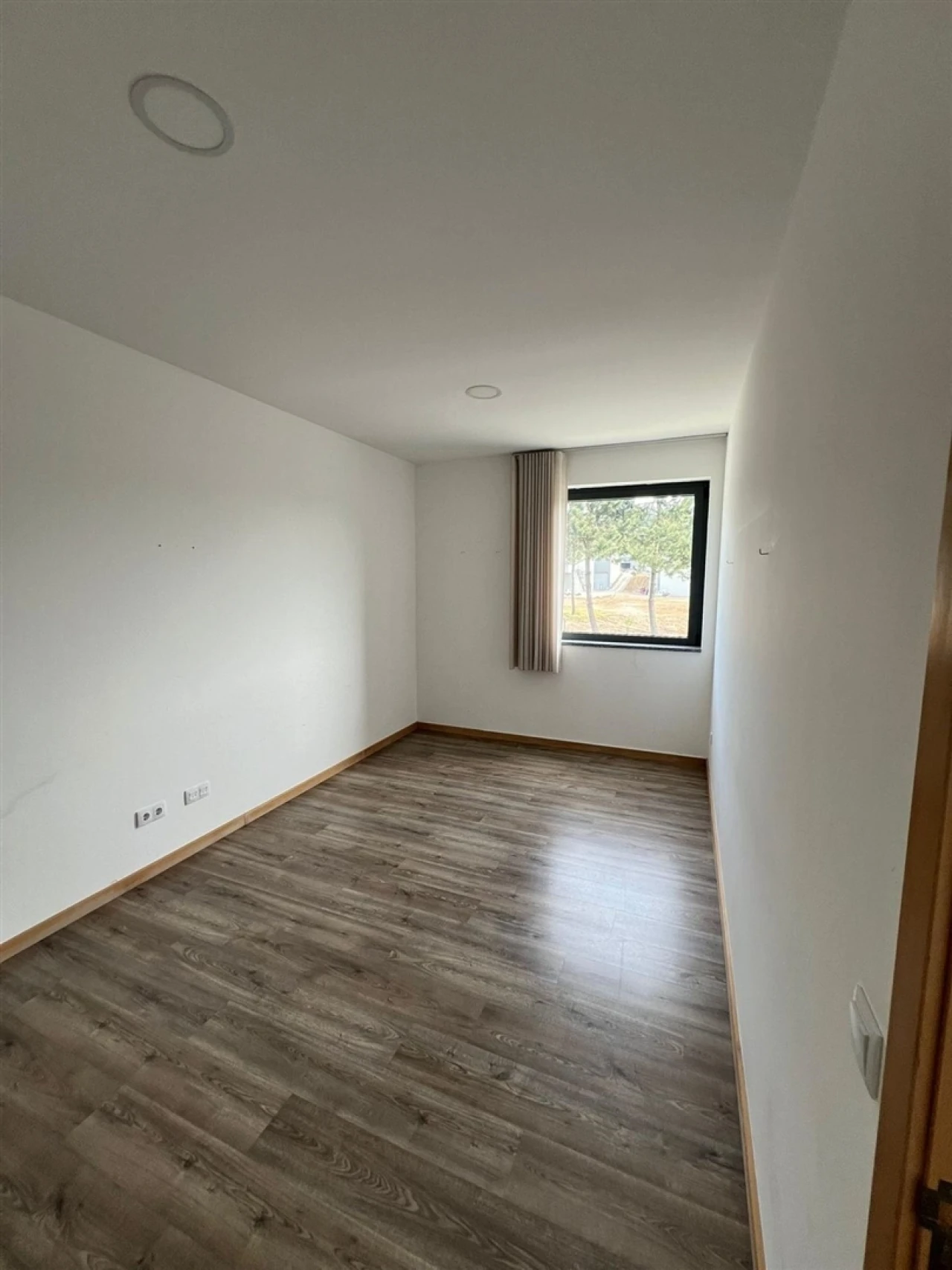 Armazém para Venda em Fiães Foto 10