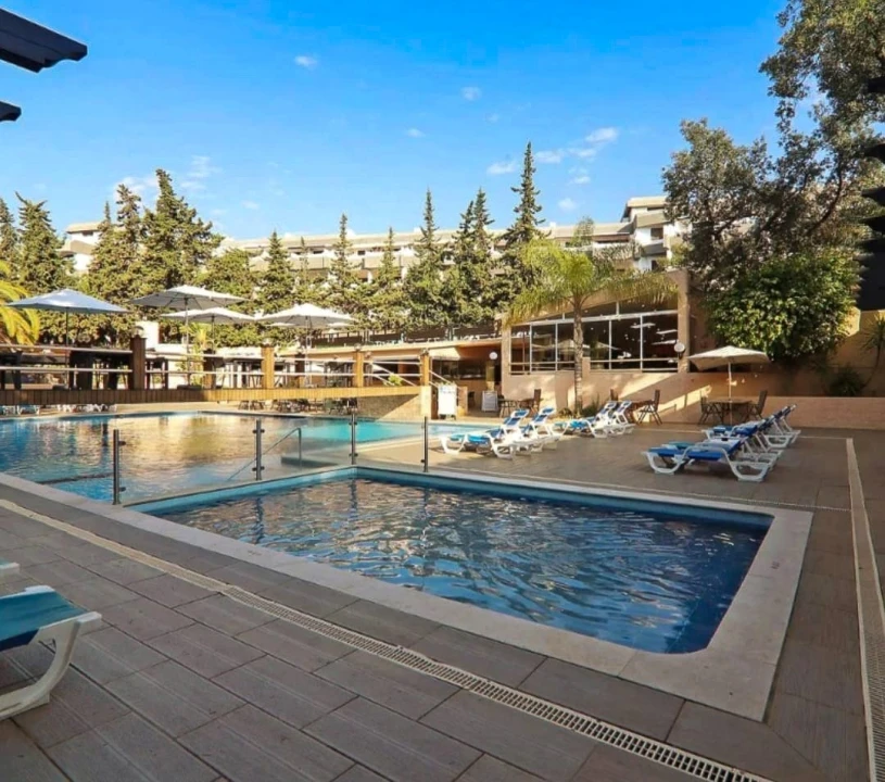Apartamento T0 para Venda em Albufeira e Olhos de Água Foto 2