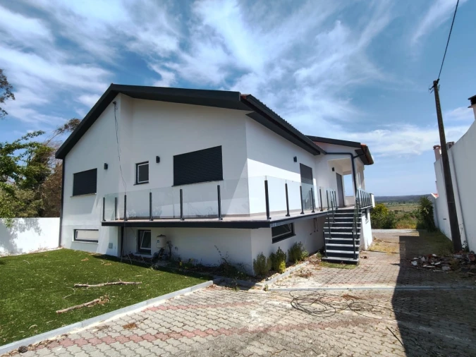 Moradia T6 para Venda em Monte Real e Carvide Foto 22