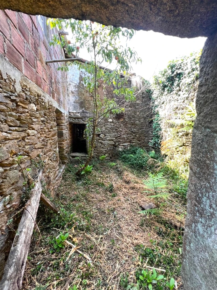 Terreno para Venda em Gondar e Orbacém Foto 4