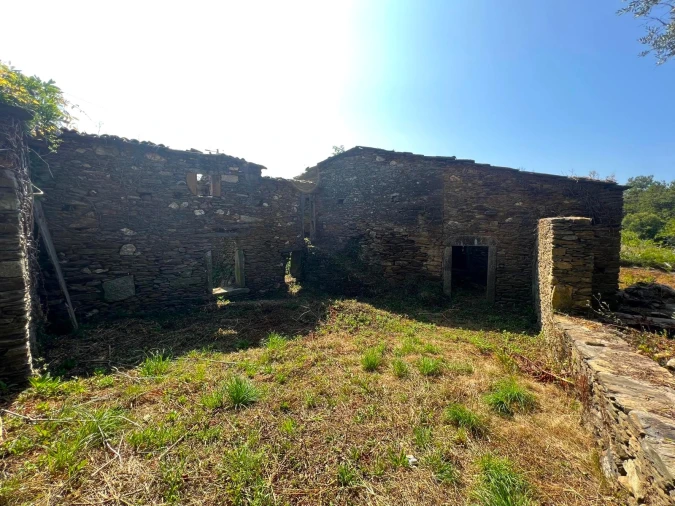 Terreno para Venda em Gondar e Orbacém Foto 3