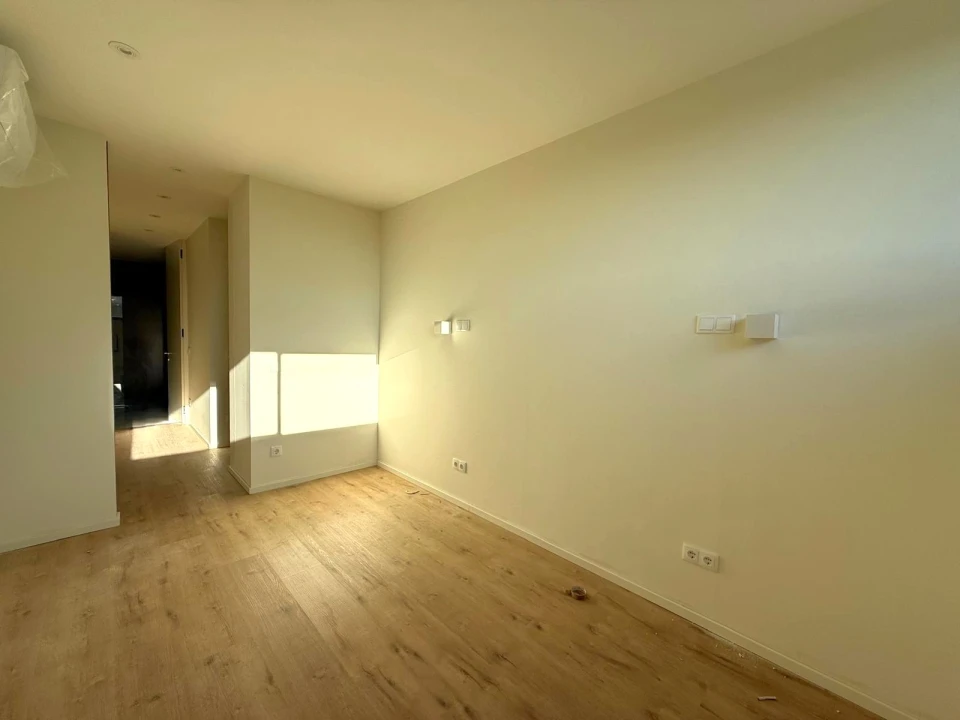 Apartamento T2 para Venda em Lordelo do Ouro e Massarelos Foto 11