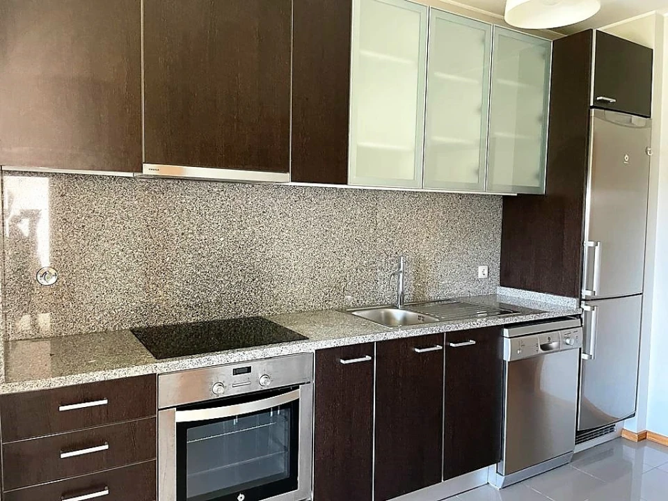 Apartamento T3 para Arrendamento em Nogueira, Fraião e Lamaçães Foto 7
