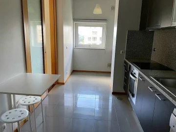 Apartamento T3 para Arrendamento em Nogueira, Fraião e Lamaçães