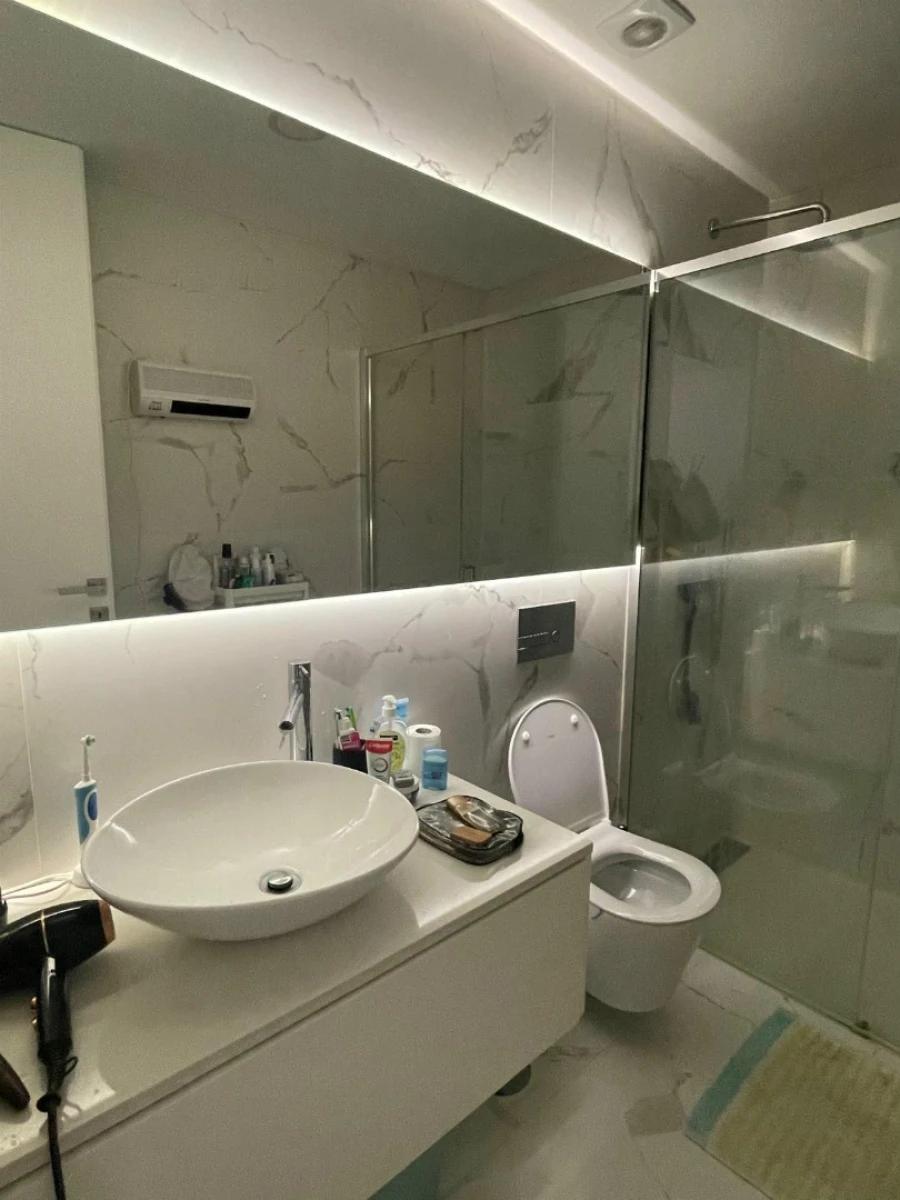 Apartamento T1 para Arrendamento em Gualtar Foto 12