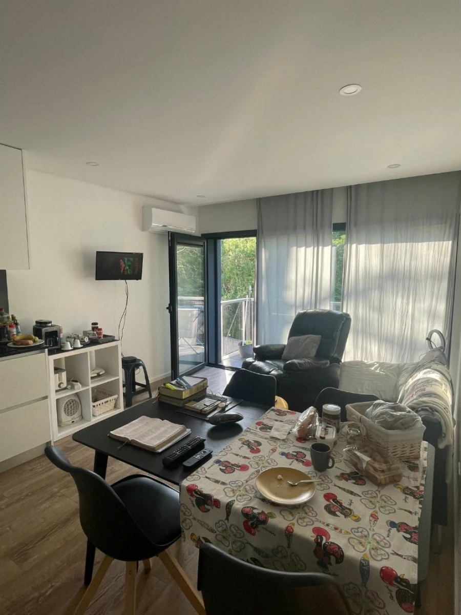 Apartamento T1 para Arrendamento em Gualtar Foto 3