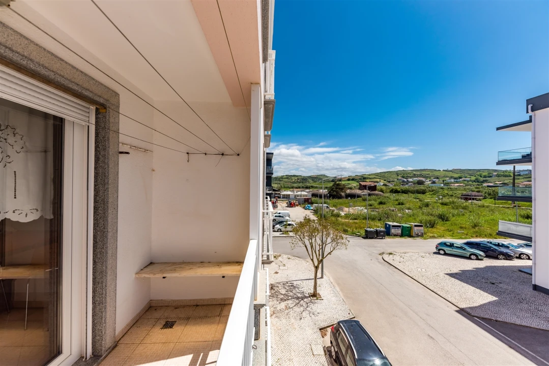 Apartamento T2 para Venda em Lourinhã e Atalaia Foto 24