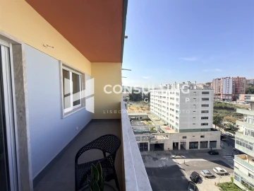 Apartamento T3 para Venda em Benfica