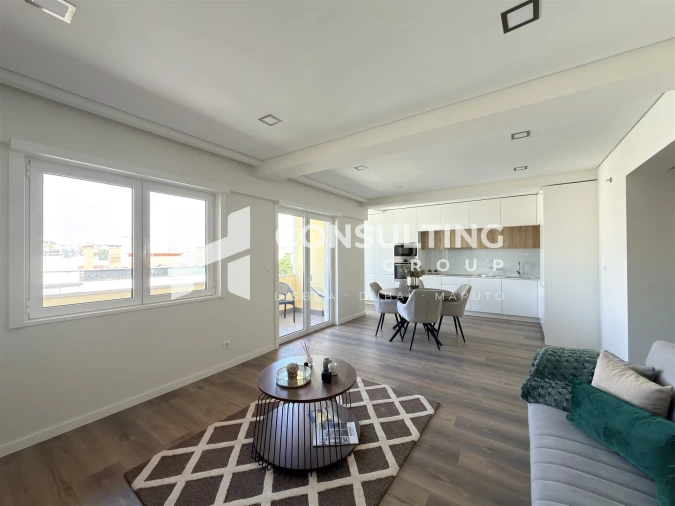 Apartamento T3 para Venda em Benfica Foto 3