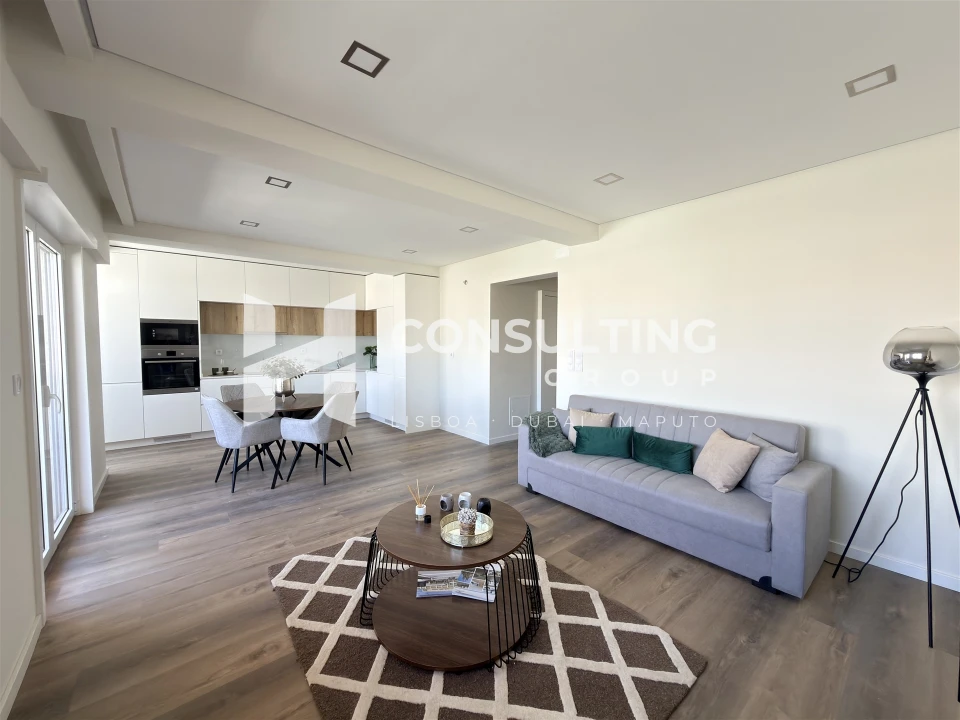 Apartamento T3 para Venda em Benfica Foto 2