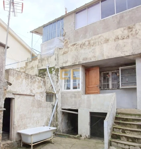 Moradia T4 para Venda em São Pedro