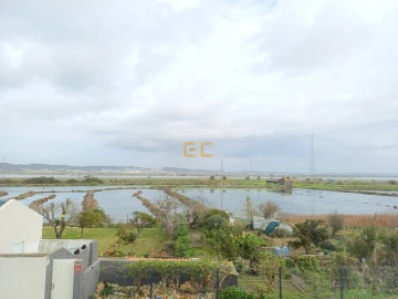 Moradia T4 para Venda em São Pedro