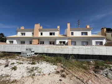 Moradia T4 para Venda em Tavarede