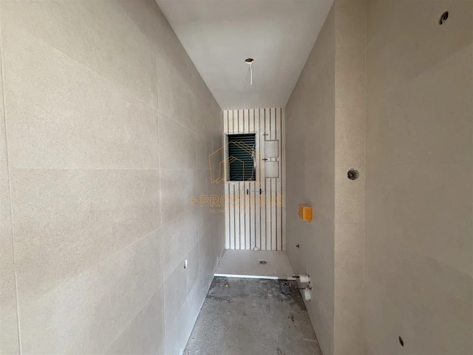 Moradia T4 para Venda em Tavarede Foto 17