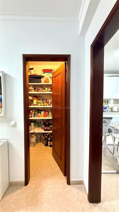 Apartamento T3 para Venda em Quelfes