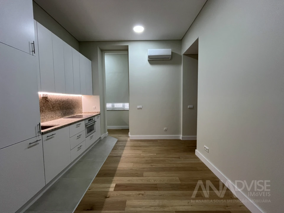 Apartamento T1 para Venda em Viseu Foto 6