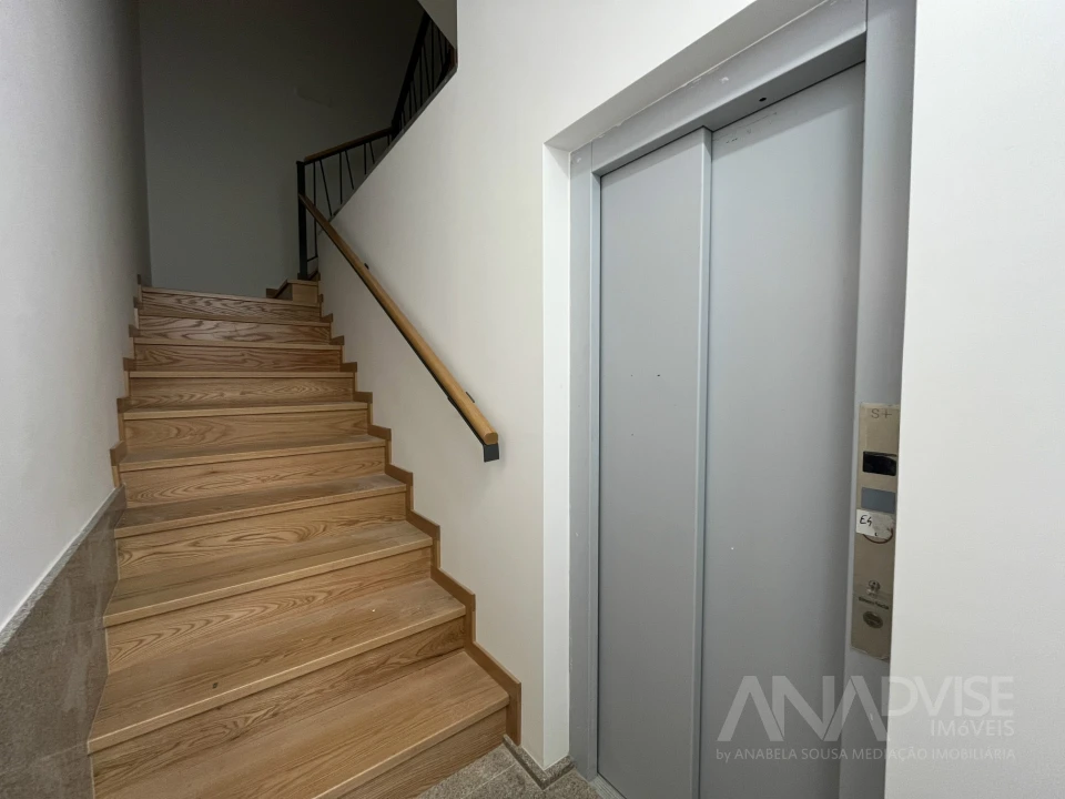 Apartamento T1 para Venda em Viseu Foto 17