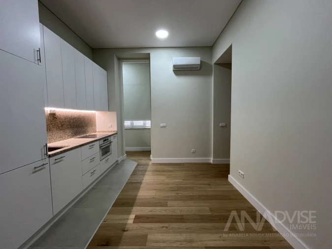 Apartamento T1 para Venda em Viseu Foto 6