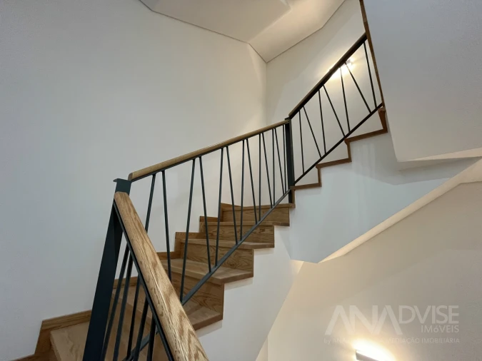 Apartamento T1 para Venda em Viseu Foto 18