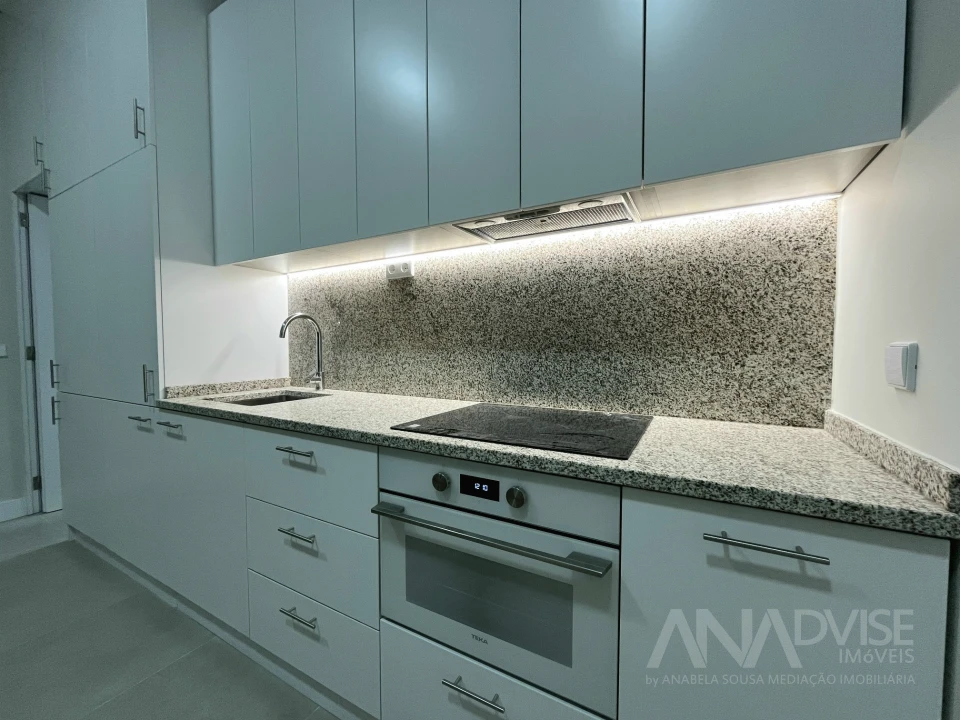 Apartamento T1 para Venda em Viseu Foto 9