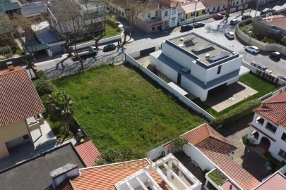 Terreno para Venda em Arcozelo