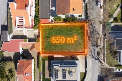 Terreno para Venda em Arcozelo