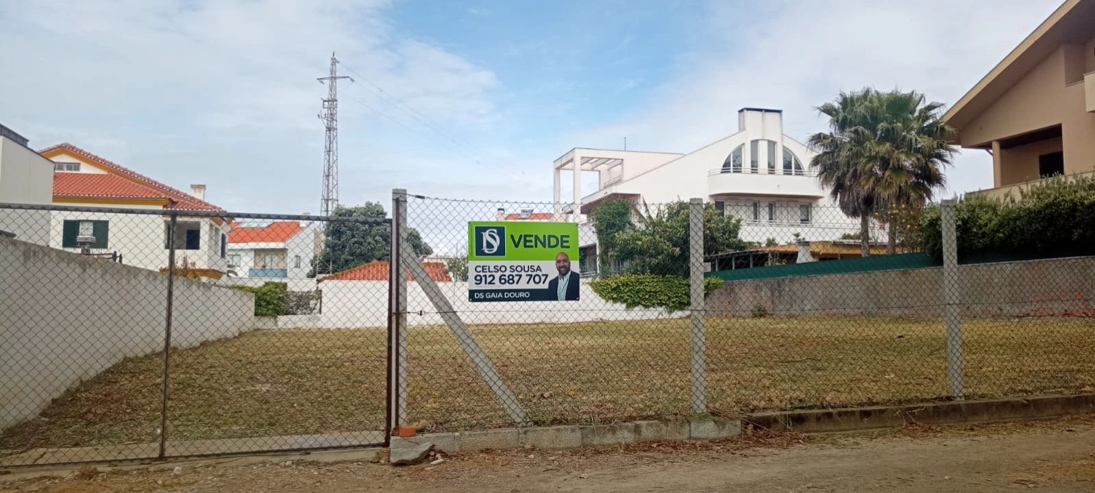 Terreno para Venda em Arcozelo Foto 2