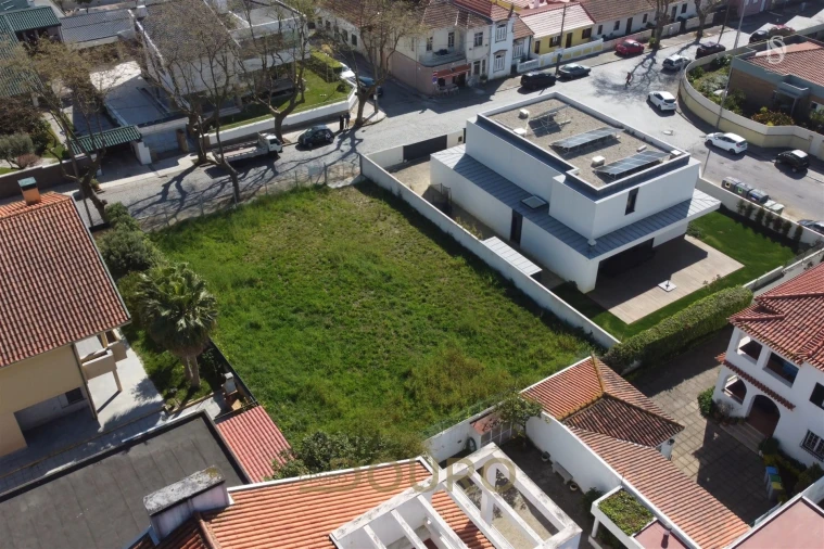 Terreno para Venda em Arcozelo Foto 2