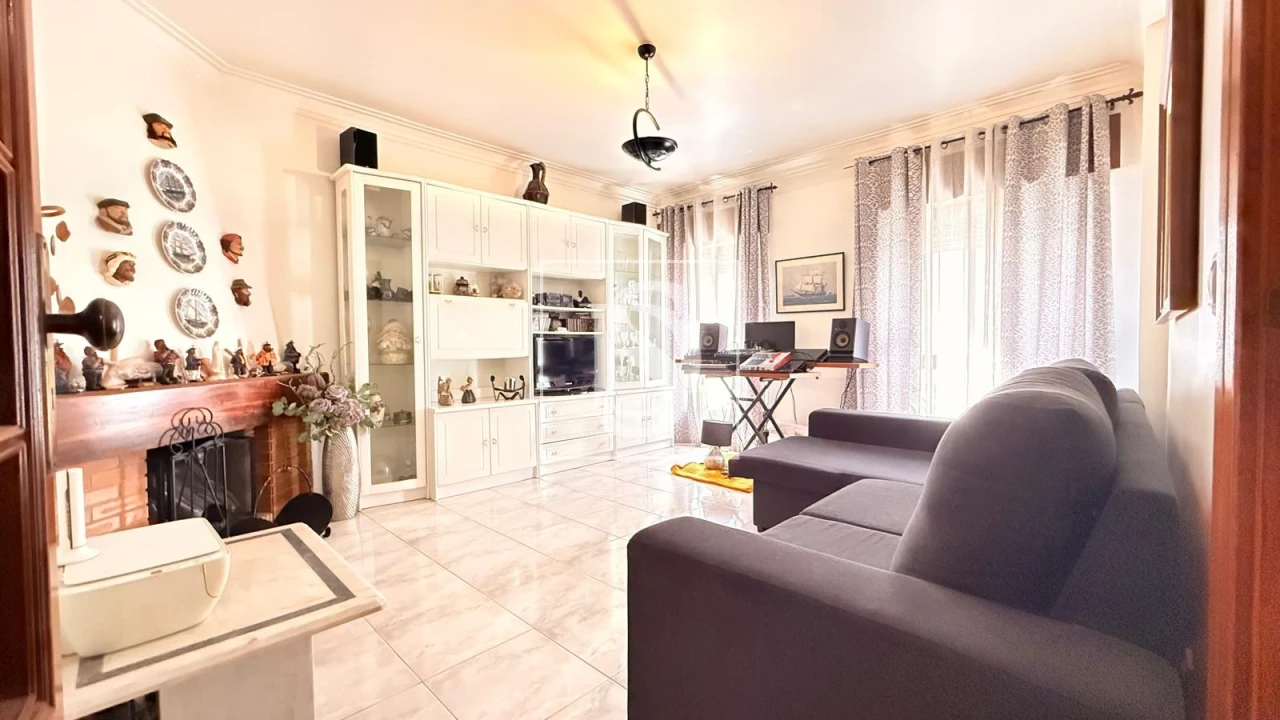 Apartamento T1 para Venda em Alhos Vedros Foto 2