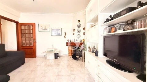 Apartamento T1 para Venda em Alhos Vedros